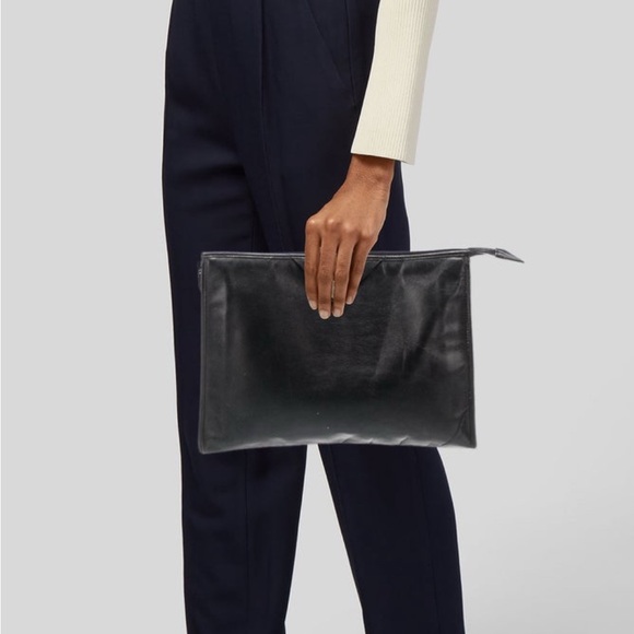 Vintage Yves Saint Laurent leather clutch - Picture 3 of 6